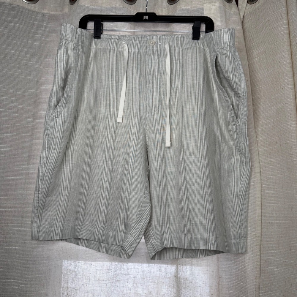 NWT Vince Shadow Stripe Hemp Shorts Drawstring White Grey $225 Men's Size XL